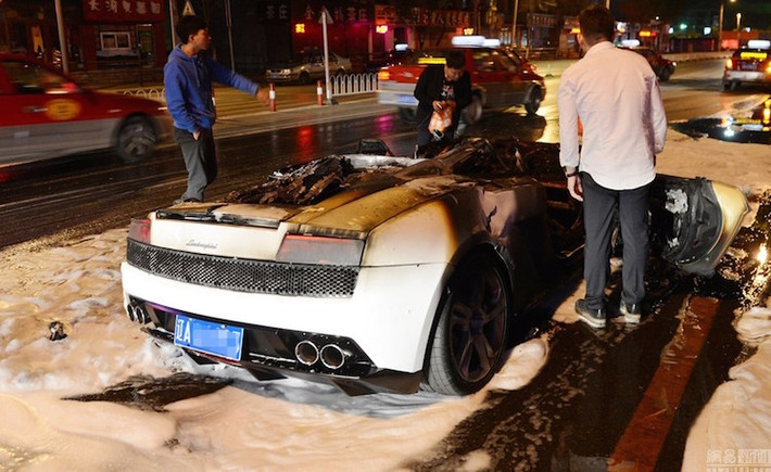 Theo chủ xe, anh mới chỉ mua chiếc Lamborghini Gallardo LP560-4 này hồi tháng 3.