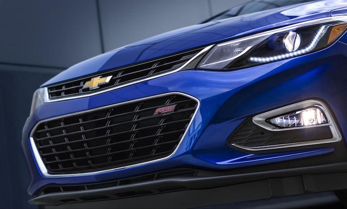 Bên dưới nắp ca-pô của xe là động cơ 1.4l tăng áp hoàn toàn mới, với công suất tối đa 153 mã lực và mô-men xoắn cực đại 240 Nm, kết hợp với hộp số sàn 6 cấp hoặc số tự động 6 cấp.