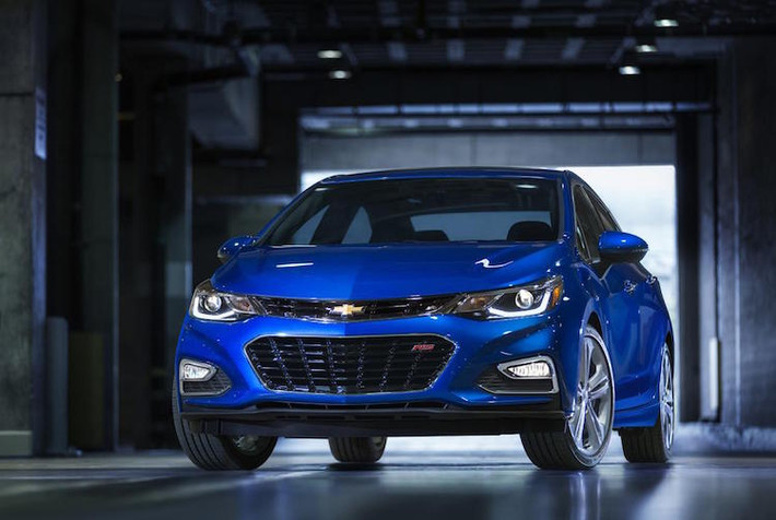 Không thể phủ nhận rằng với phong cách thiết kế mới của Chevrolet, Cruze 2016 trông năng động và thể thao hơn rất nhiều so với thế hệ hiện tại.