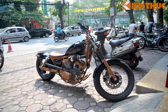 Ngay từ cái nhìn đầu tiên, chiếc Yamaha Viragođộ Bobber đã tạo được ấn tượng về sự đơn giản nhưng đầy "chất chơi"