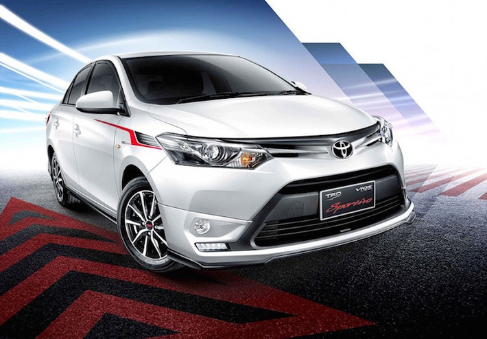 Về ngoại hình, Vios TRD Sportivo nổi bật với cản trước lắp thêm bodylip thể thao.