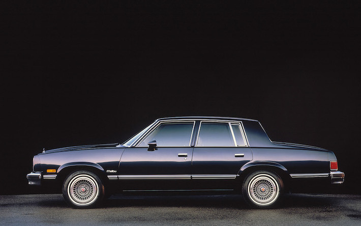 Năm 1983, sau thế hệ thứ 4, GM ngừng sản xuất Malibu. Tuy nhiên sự "biến mất" này của Malibu là nhằm để thay đổi toàn diện, chuyển từ một chiếc xe dẫn động cầu sau sang cầu trước kinh tế hơn.