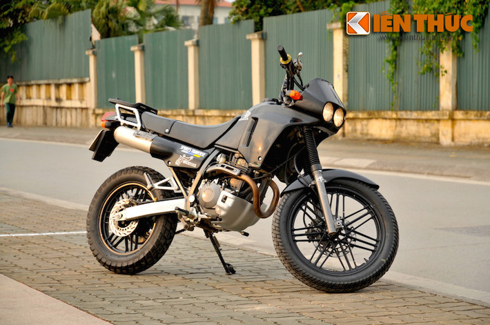 Được Honda tung ra vào năm 1988, AX-1 là một mẫu xe hiếm khi chỉ được sản xuất trong đúng 1 năm và chỉ bán tại thị trường Nhật.