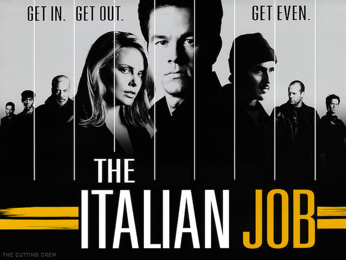 Siêu phẩm điện ảnh The Italian Job: có 2 phiên bản vào năm 1969 và 2003, nhưng cả 2 đều nói về những tên trộm vàng lái xe MINI.