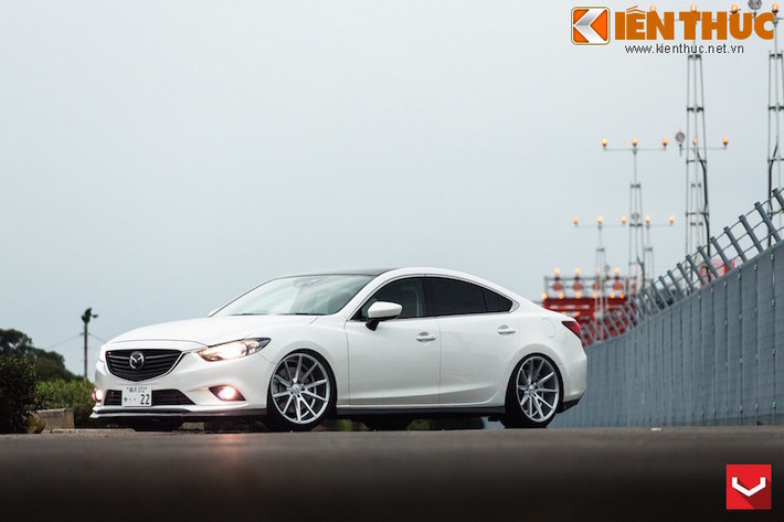 Tại Việt Nam, Mazda 6 cũng đã xuất hiện dưới dạng xe lắp ráp trong nước.