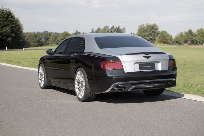 Đối với tiêu chuẩn của Mansory, khối động cơ W12 tăng áp kép nguyên bản của Flying Spur vẫn là quá yếu, chính vì vậy hãng đã nâng cấp công suất lên tới 887 mã lực và mô men xoắn "khổng lồ" 1100 Nm.