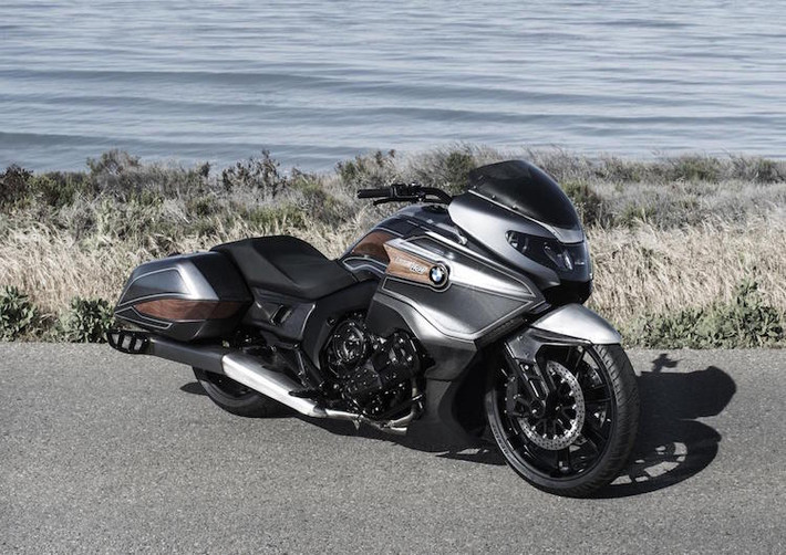 Theo BMW, 101 Concept là "đỉnh cao của sự tinh tế, sức mạnh và sang trọng trên 2 bánh xe".