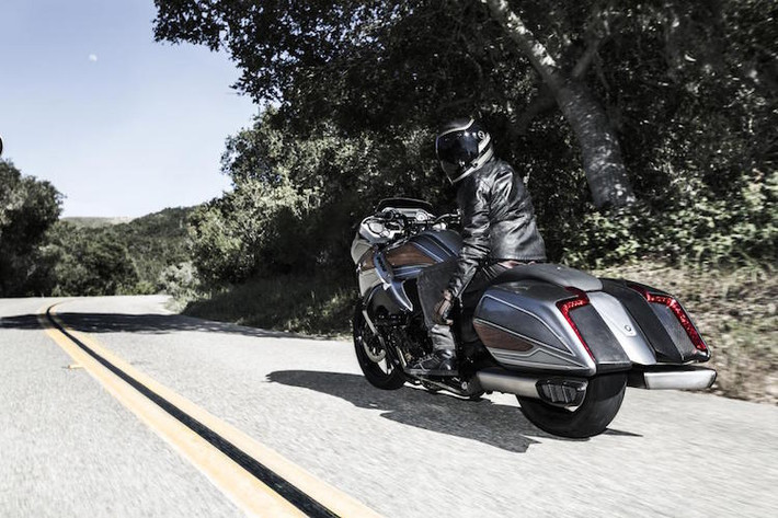 Nhiều khả năng Concept 101 được dựa trên dòng touring hiện tại của BMW là K1600 GTL.
