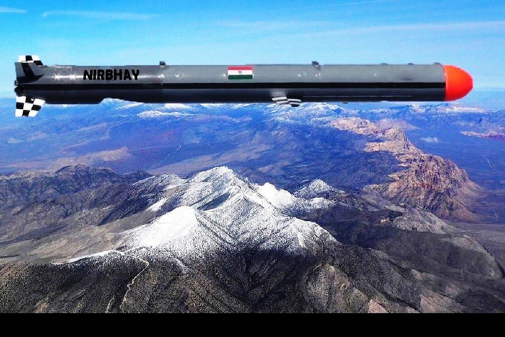 Tên lửa hành trình BrahMos và Nirbhay mà quân đội Ấn Độ trang bị, nếu được cung cấp dữ liệu tình báo địa lý không gian do Mỹ chia sẻ, độ chính xác của chúng sẽ tăng lên rất nhiều. Ảnh: Độ chính xác tên lửa hành trình Nirbhay của Ấn Độ sẽ được nâng cao đáng kể, nếu có dữ liệu tình báo địa lý không gian do Mỹ cung cấp - Nguồn: The Hindu