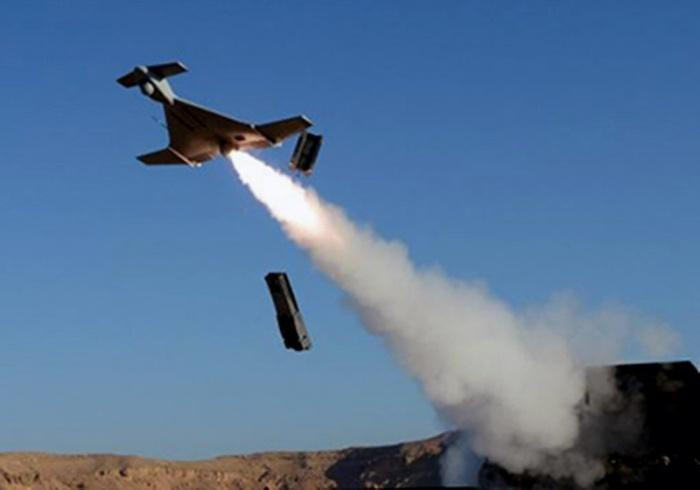 Những vũ khí công nghệ cao của Israel trong Quân đội Azerbaijan bao gồm UAV Harop và các loại UAV khác, tên lửa chống tăng Spike và tên lửa đạn đạo LORA; để phản đối việc Israel bán vũ khí cho Azerbaijan, Armenia đã triệu hồi đại sứ của mình tại Israel về nước. Ảnh: UAV Harop của Israel sản xuất - Nguồn: Wikipedia.