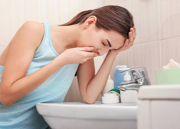 Chuyên gia sức khỏe cho biết, một khi nhiễm khuẩn HP, cơ thể sẽ có những biểu hiện đặc trưng như khó tiêu, giảm nhu động ruột, tiêu hóa kém dẫn đến đầy bụng sau ăn.