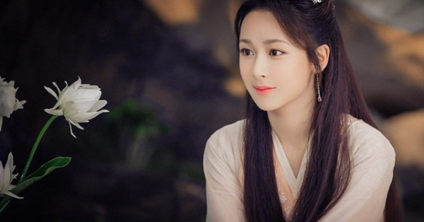 Đại khí: Đại khí có thể hiểu nôm na là người có khí thái cao, bao dung, tâm thế vững vàng. Một người có khí chất không đơn thuần là biểu hiện sang chảnh bề ngoài mà cần có trí tuệ, biết cách ổn định cuộc sống, suy nghĩ thấu đáo, mưu cầu riêng, nỗ lực hết mình để đạt được kế hoạch đề ra.