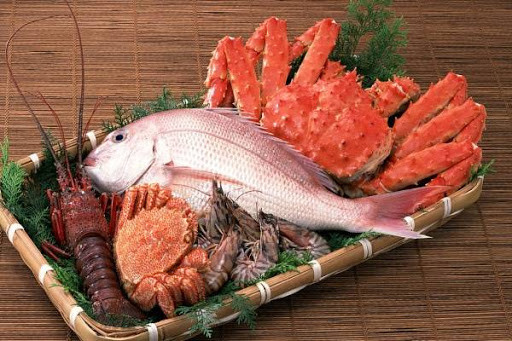 Một số loài động vật có vỏ, nhất là các loài giáp xác và nhuyễn thể như tôm, cua, mực, sò điệp,...cũng gây dị ứng ở nhiều người. Ảnh: media.