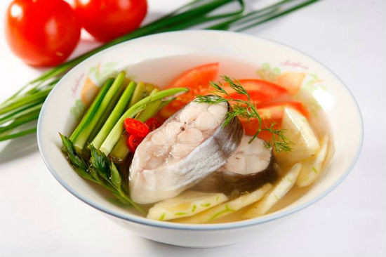 Hơn nữa, cá basa cũng là loại cá chứa nhiều chất dinh dưỡng, mang lại nhiều công dụng với sức khỏe như như bổ huyết, giảm đau nhức,...Ảnh: toinayangi.