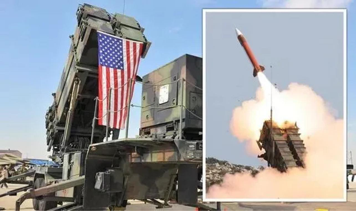 Chỉ trong vòng 24 giờ, ba bệ phóng và một radar AN/MPQ-65 của hệ thống phòng không Patriot đã bị Lực lượng Vũ trang Nga phá hủy bằng tên lửa và máy bay không người lái. Thông báo này được Bộ Quốc phòng Liên bang Nga đưa ra vào ngày 11/8. Ảnh: Getty Images