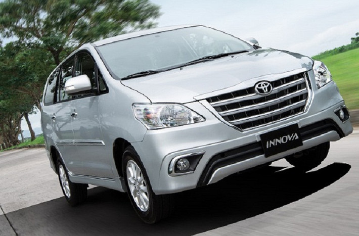 3. Toyota Innova : 771 xe. Toyota Innova vẫn là chiếc MPV được ưa chuộng hàng đầu tại Việt Nam vì đáp ứng được nhiều tiêu chí sử dụng : gia đình, kinh doanh, dịch vụ, chở hàng.