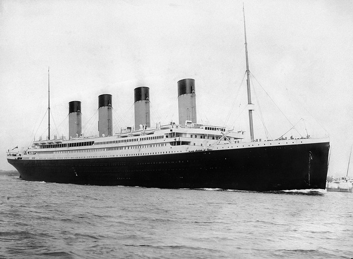 Titanic là một tàu chở khách của Anh bị chìm vào ngày 15 tháng 4 năm 1912, sau khi va chạm với một tảng băng trôi trong chuyến đi đầu tiên từ Southampton đến Thành phố New York. Ảnh: @Wikipedia.