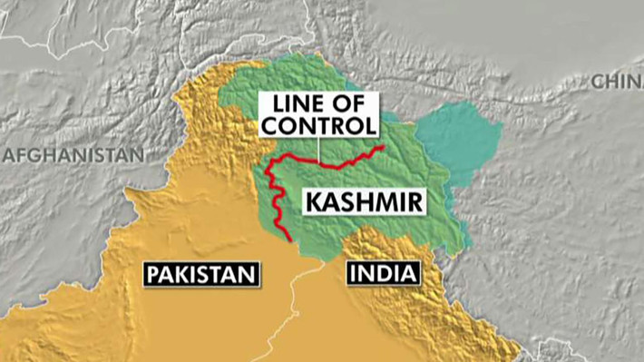 Bộ trưởng Quốc phòng Pakistan Khawaja Asif đã đưa ra một tuyên bố gây sốc: bốn máy bay chiến đấu Rafale của Không quân Ấn Độ đã bị lực lượng Pakistan gây nhiễu điện tử vào đêm 29-30/4 gần Đường kiểm soát (LoC) ở khu vực Kashmir đang tranh chấp, buộc họ phải rút lui và hạ cánh khẩn cấp ở Srinagar. Ảnh: @Fox News.