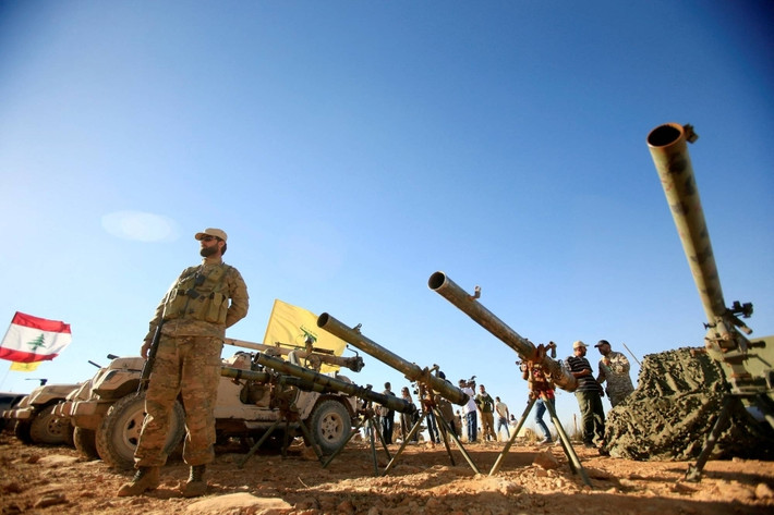 Quan hệ lâu dài giữa Hezbollah và Hamas đã khiến nhóm này trở thành một phần quan trọng trong cuộc xung đột hiện nay. Vào tháng 10 năm ngoái, các cuộc không kích của Israel đã khiến hơn 350 chiến binh Hezbollah và hơn 100 thường dân, bao gồm cả trẻ em và nhà báo, thiệt mạng. Ảnh: Sky News.