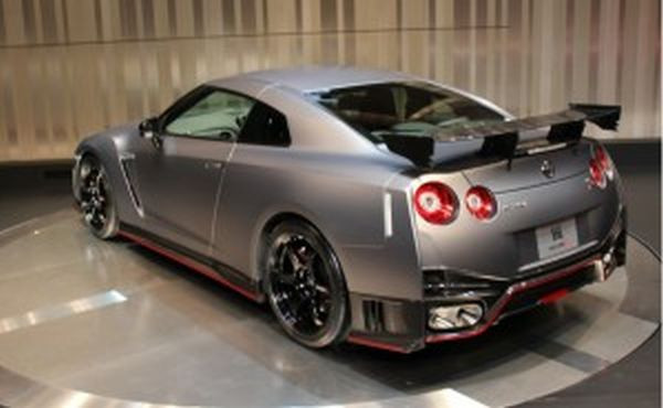 10. Tokyo Motor Show lần thứ 44 sẽ diễn ra từ 29.10 đến 8.11.2015. Triển lãm sẽ quy tụ những công nghệ mới nhất hiện nay ở Nhật Bản bao gồm ô tô cá nhân, xe chở khách, xe thương mại và phụ tùng.