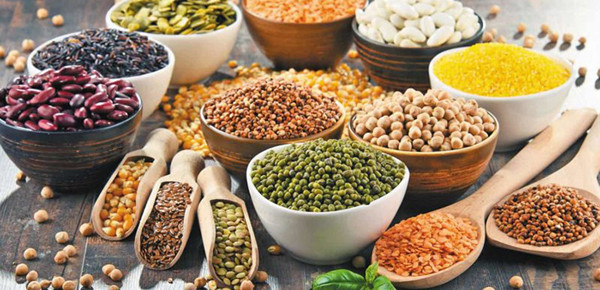 Đáng lưu ý, đây là thực phẩm không có hạn sử dụng. Để đảm bảo sức khỏe, bạn nên phơi khô đậu trước khi cất trong hộp kín. Nếu hơi nước tồn đọng, đậu rất dễ biến chất, thu hút nấm mốc phát triển.