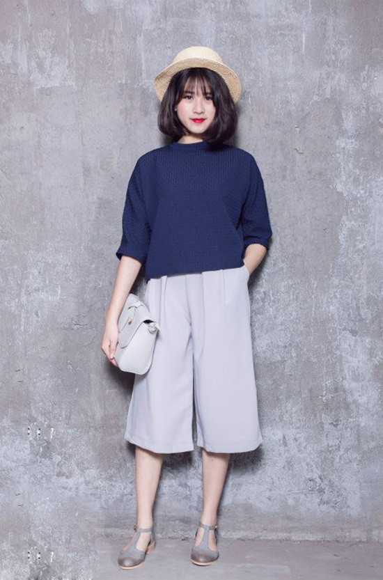 Độ dài phù hợp. Nếu bạn có vóc dáng nhỏ nhắn, thấp bé, bạn nên chọn quần culottes có độ dài ngang hoặc dưới đầu gối một chút.