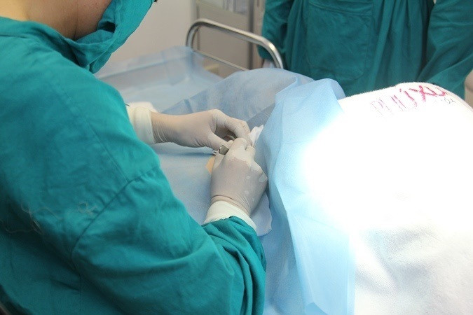 Sau khi thực hiện tiêm botox, bạn sẽ được thoa thuốc kháng khuẩn tránh nhiễm trùng và có thể ra về và sinh hoạt bình thường.