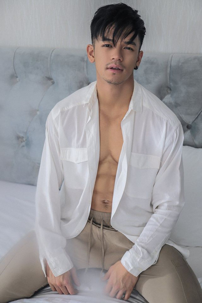 Quán quân Vietnam Idol Trọng Hiếu cũng là sao nam sở hữu body 6 múi đẹp như tạc. Ảnh: luxury-inside.