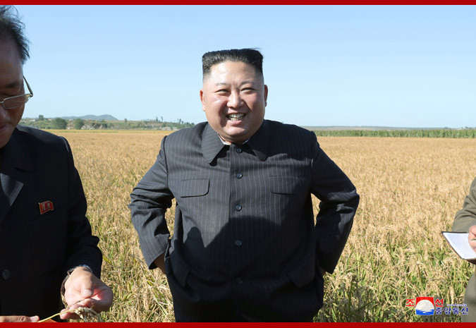 Theo hãng thông tấn Trung ương Triều Tiên (KCNA), nhà lãnh đạo Triều Tiên Kim Jong Un vừa có chuyến thăm trang trại số 1116 vào tuần này. Đây là lần đầu tiên xuất hiện trước công chúng của ông sau gần một tháng vắng bóng trên các phương tiện truyền thông. (Ảnh: KCNA)