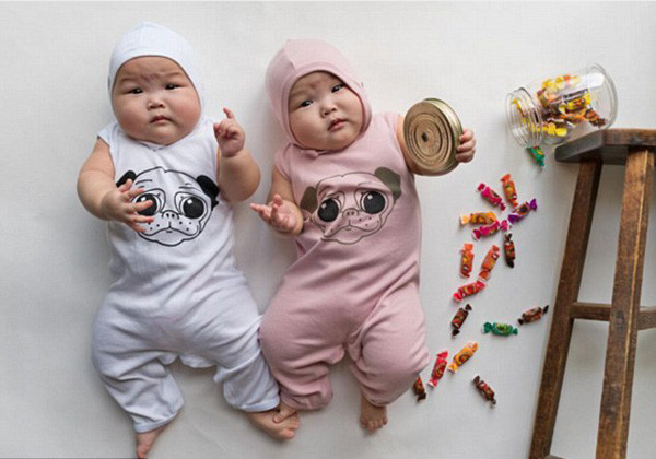 Tờ Daily Mail của Anh đưa tin, cặp sinh đôi chị em người Singapore mới đây đã tạo nên một hiện tượng mạng trên Instagram.