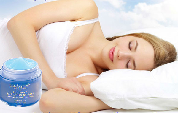 Chỉ cần áp dụng loại mặt nạ này vào buổi tối trước khi ngủ, sáng mai thức dậy bạn sẽ có một làn da căng mọng. Sản phẩm làm đẹp thông minh này chứa đầy đủ các dưỡng chất vitamin, chất dưỡng ẩm giúp da giữ nước và tái tạo khi ta ngủ.