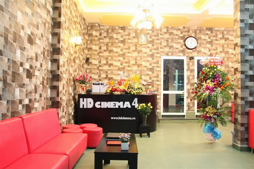 HD Media Cafe, 690 Huỳnh Tấn Phát, Phường Tân Phú, Quận 7. Quán thu hút rất đông các bạn trẻ bởi không gian rộng rãi với thiết kế mang âm hưởng làn quê châu u cùng café Robusta của Brazil. Ảnh: proguide.
