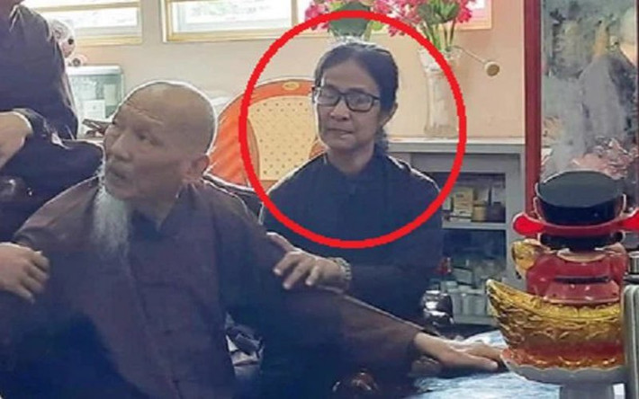 Ngày 12/5, Cơ quan ANĐT Công an tỉnh Long An khởi tố bị can đối với bà Cao Thị Cúc để điều tra cùng tội danh với nhóm người ở Tịnh thất Bồng Lai.