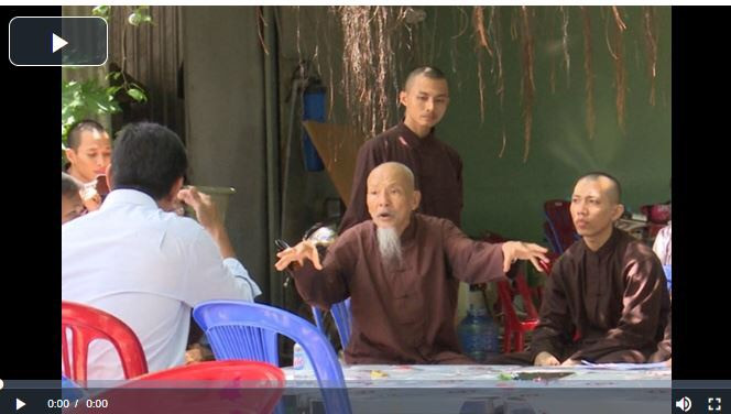 Các tài khoản này đăng tải các video clip chứa nội dung vi phạm pháp luật được dân mạng trong và ngoài nước theo dõi, chia sẻ, bình luận gây ảnh hưởng xấu đến các tổ chức phật giáo, uy tín của Công an huyện Đức Hòa, gây bức xúc trong giới tăng ni, phật tử, tín đồ Phật giáo và dư luận xã hội.