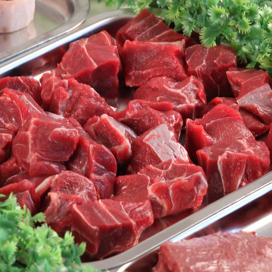 Tương tự như thịt gà, thịt bò chứa nhiều protein. Đây là thực phẩm phù hợp nhất dành cho bạn ăn để tăng kích thước vòng 3, nhất là sau khi bạn vừa tập các bài tập mông. (Nguồn Sohanews)