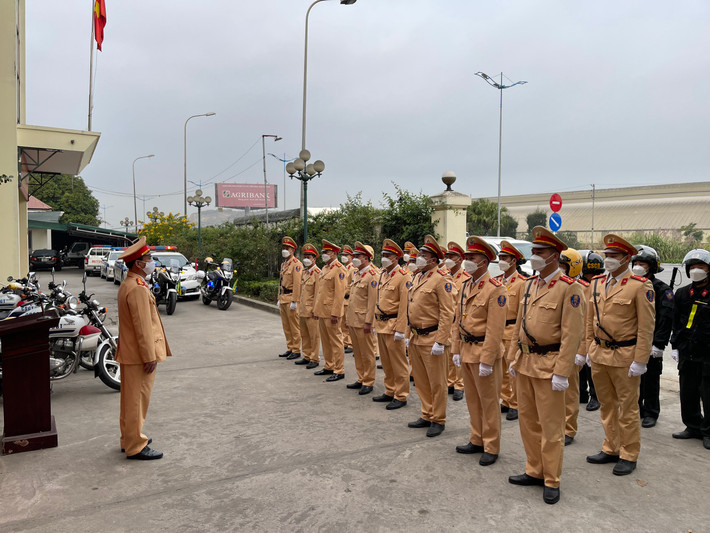 Lực lượng CSGT Quảng Ninh ra quân tuần tra, kiểm soát nhằm đảm bảo an toàn trật tự - an ninh trước Tết Nguyên đán.