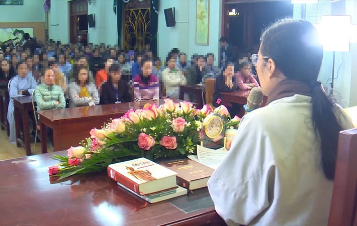 Tối 21/3, Đại đức Thích Trúc Thái Minh, trụ trì chùa Ba Vàng đã trả lời các Phật tử một số thông tin báo chí phản ánh về "truyền bá vong báo oán, thu trăm tỷ mỗi năm". Được biết, trụ trì chùa Ba Vàng, Quảng Ninh cũng đang xin phép các cơ quan chức năng để tổ chức họp báo, trả lời rõ việc báo chí phản ánh chùa truyền bá vong báo oán, mỗi năm thu trăm tỷ đồng. Liên quan đến việc phật tử Phạm Thị Yến của chùa có một số bài nói chuyện trên mạng gây bức xúc trong dư luận, Đại đức Thích Trúc Thái Minh cũng sẽ mời cô Yến để xem có thể về chùa cùng dự họp báo.