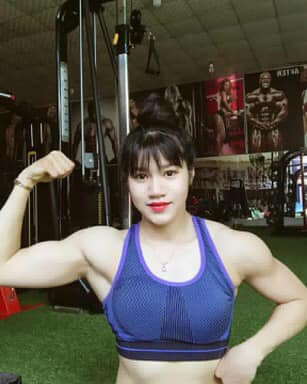 Nhìn body của cô gái này, bao chàng trai một múi phải ao ước và ra sức tập gym. Còn phụ nữ thì sốc toàn tập.
