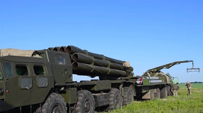 Ukraine hiện có trong tay khoảng 80 bệ phóng Smerch, con số không lớn nhưng là đủ để tạo thành mối đe dọa cho lực lượng lục quân Nga. Nguồn ảnh: diana_mihailova's