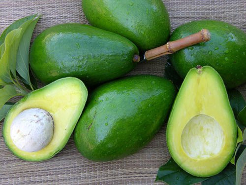 Nguyên nhân là trong thành phần của bơ có hàm lượng kali rất cao, gây ra những vấn đề nghiêm trọng về thận và chuột rút, rối loạn nhịp tim. Ảnh: amazonaws.