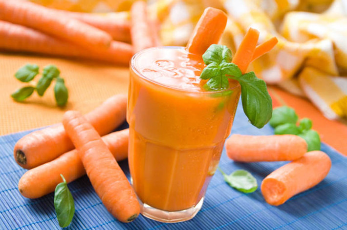 Tuy nhiên nếu ăn cà rốt liên tục, lượng caroten thừa không được cơ thể chuyển hóa hết sẽ gây tích lũy và ứ đọng ở gan gây chứng vàng da, ăn không tiêu, mệt mỏi. Ảnh: media.