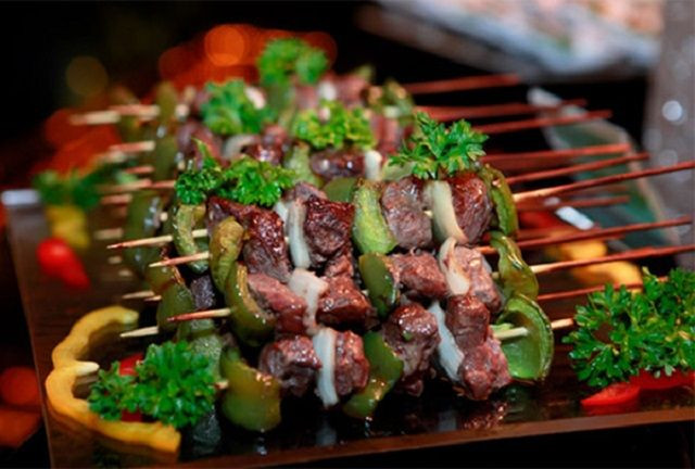 Đồng thời, rau củ được nướng ở nhiệt độ quá cao cũng làm biến đổi các chất chống oxy hóa, gây ảnh hưởng xấu đến sức khỏe của bạn. Ảnh: pinimg.