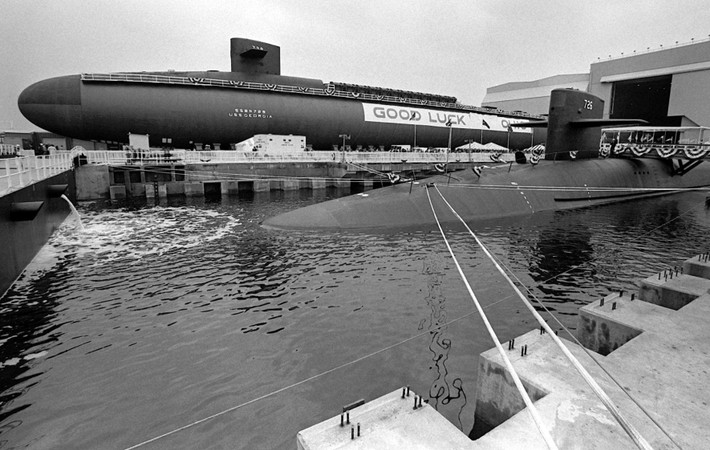 Hải quân Mỹ đang có kế hoạch thay thế các SSBN lớp Ohio bằng 12 tàu ngầm mới, trị giá 60 - 80 tỷ USD. Dự kiến, chiếc tàu ngầm mới đầu tiên sẽ được hạ thủy trong năm 2026 và đưa vào biên chế năm 2029, để thay thế tàu ngầm lớp Ohio đã hết hạn sử dụng.