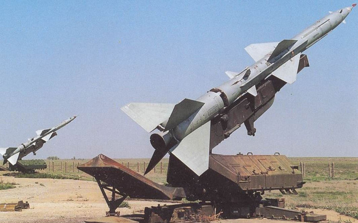 Mỏ vàng tốt nhất của Mỹ để nghiên cứu vũ khí Liên Xô chính là Israel, nước đã thu thập một kho vũ khí khổng lồ của Liên Xô cung cấp cho quân đội khối Arab, trong các cuộc chiến tranh năm 1967, 1973 và 1982. Nhưng mối quan hệ đó không phải lúc nào cũng suôn sẻ.