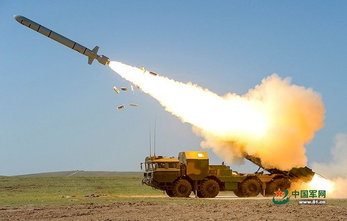 Cuối tháng 8, Trung Quốc đã bắn thử 2 tên lửa Đông Phong 21 (DF-21) và DF-26. Được gọi là “sát thủ diệt tàu sân bay”, những tên lửa đạn đạo này, hoàn toàn có dủ khả năng tấn công các tàu sân bay Mỹ ở tây Thái Bình Dương.