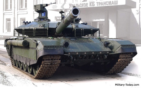 40 chiếc xe tăng chủ lực T-90M, biến thể nâng cấp mới nhất của T-90, đã được bàn giao cho các đơn vị chiến đấu của Quân đội Nga. Tương tự như M1A2 SEP V3, đây là những nâng cấp, đảm bảo cho T-90 tiếp tục đáp ứng yêu cầu chiến tranh hiện đại, trong một thời gian dài nữa.
