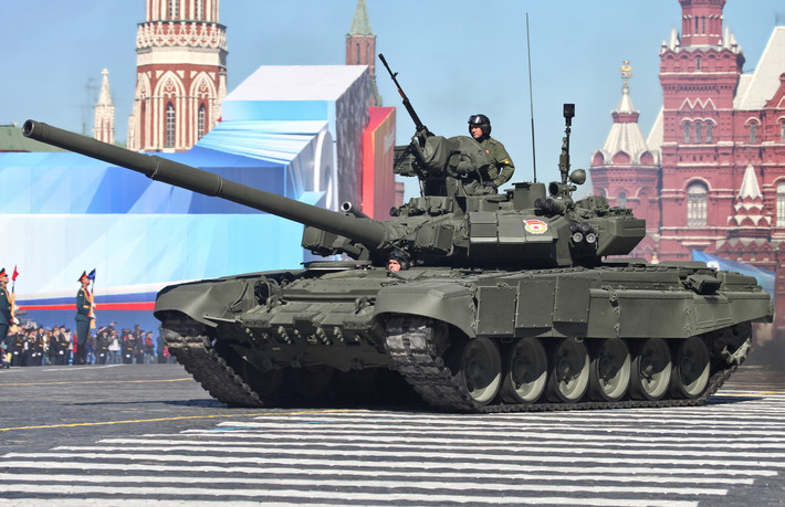 Công ty sản xuất quốc phòng Uralvagonzavod, thuộc tập đoàn Rostec của Nga, ngày 1/3 cho biết, đã bàn giao lô xe tăng chiến đấu chủ lực nâng cấp T-90M Proryv (Đột phá) cho quân đội Nga.