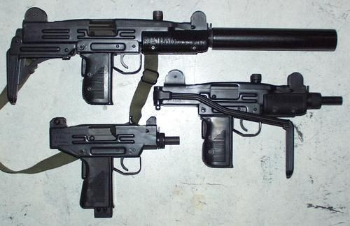 Hơn 90 quốc gia trên thế giới đã sử dụng Uzi tại một số thời điểm và từ những năm 1960 đến 1980, Uzi đã bán chạy hơn tất cả các loại súng tiểu liên khác và được sử dụng trong quân đội, cơ quan thực thi pháp luật và thậm chí cả thị trường an ninh tư nhân.