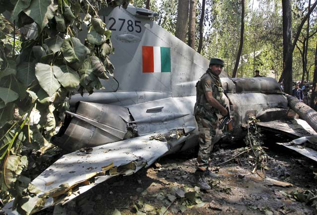 Trên thực tế, Không quân Ấn Độ đã có kế hoạch loại biên chiến đấu cơ MiG-21 bắt đầu từ năm 2013; trong những năm vừa qua, MiG-21 có tỷ lệ tai nạn tăng cao đột biến. Đây cũng là đúng theo quy luật, vì MiG-21 đã đến giai đoạn, hết niên hạn khai thác.