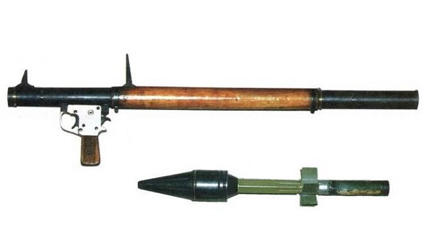 Tuy nhiên, cuối cùng, ngay cả với 6,7 triệu viên đạn được sản xuất, Panzerfaust vẫn không thể lật ngược tình thế chiến tranh. Panzerfaust 150M bản thử nghiệm, là hình mẫu cho khẩu RPG-2 của Liên Xô sau này (Việt Nam thường gọi là khẩu B-40).
